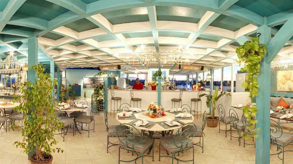 Turtle'S Inn Hotel Hurghada Exteriör bild
